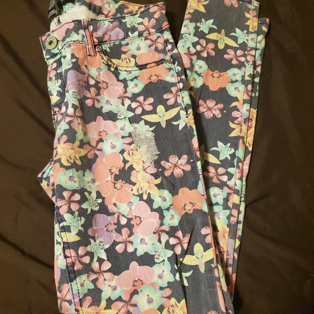 Jeans - Picture 2 of 2